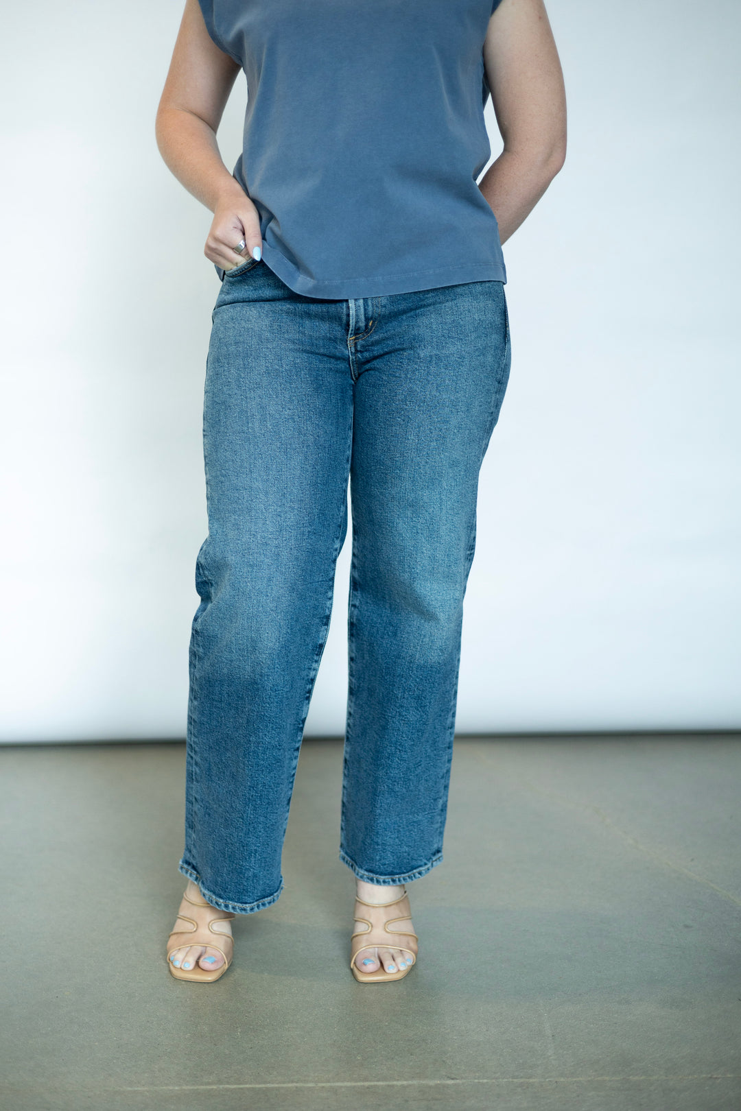 デニム・ジーパン AGOLDE Woman Jeans Grey A9079C1346 PIRT Agolde jeans - Grey - Women | A9079C1346PIRT | thebs.com