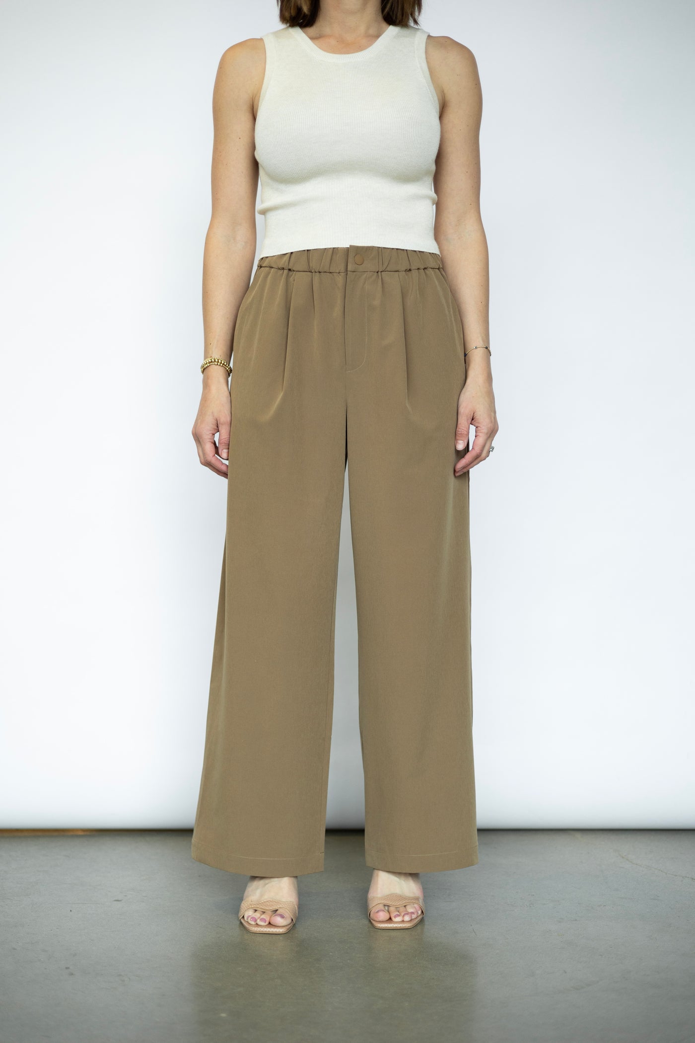 Women's wide leg trousers