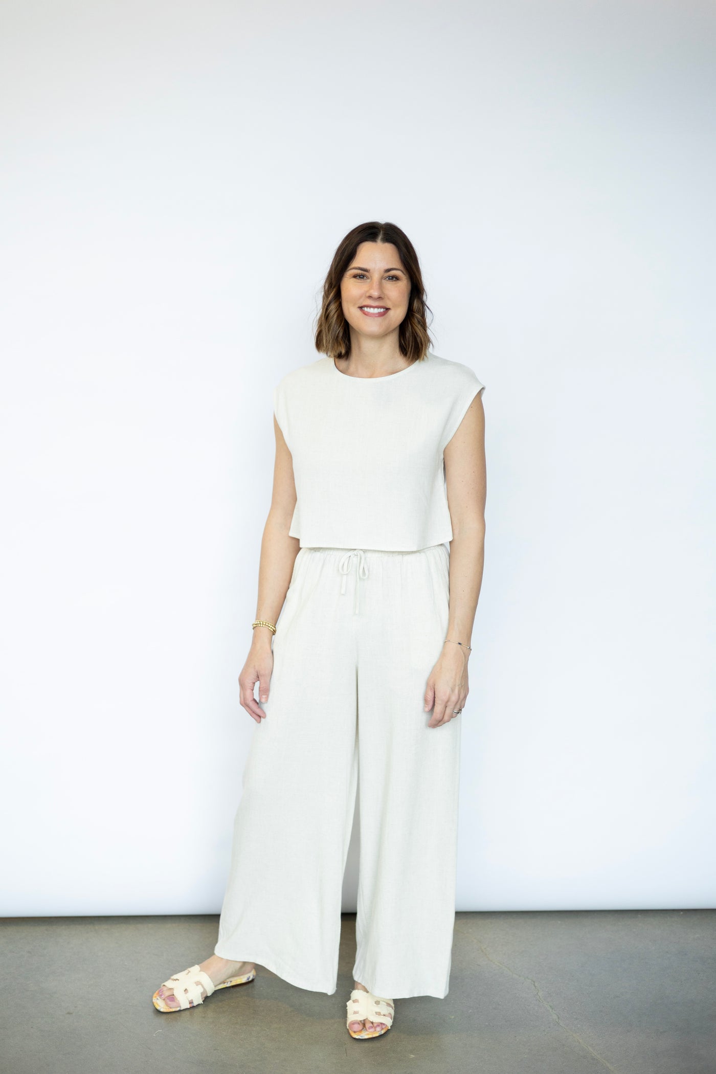 Sugarloaf Sleeveless Linen Top