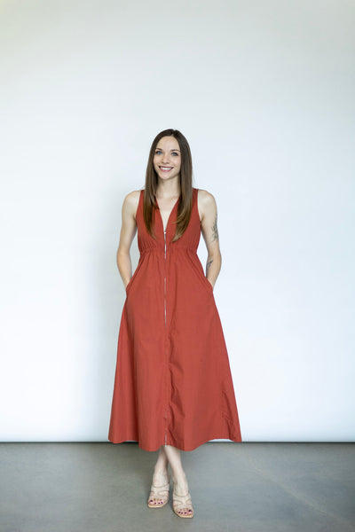 Women's classy sleeveless dress