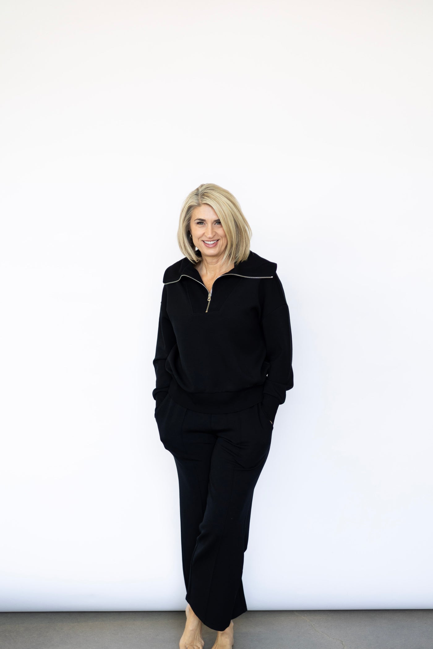 Women's matching black sweat set Varley