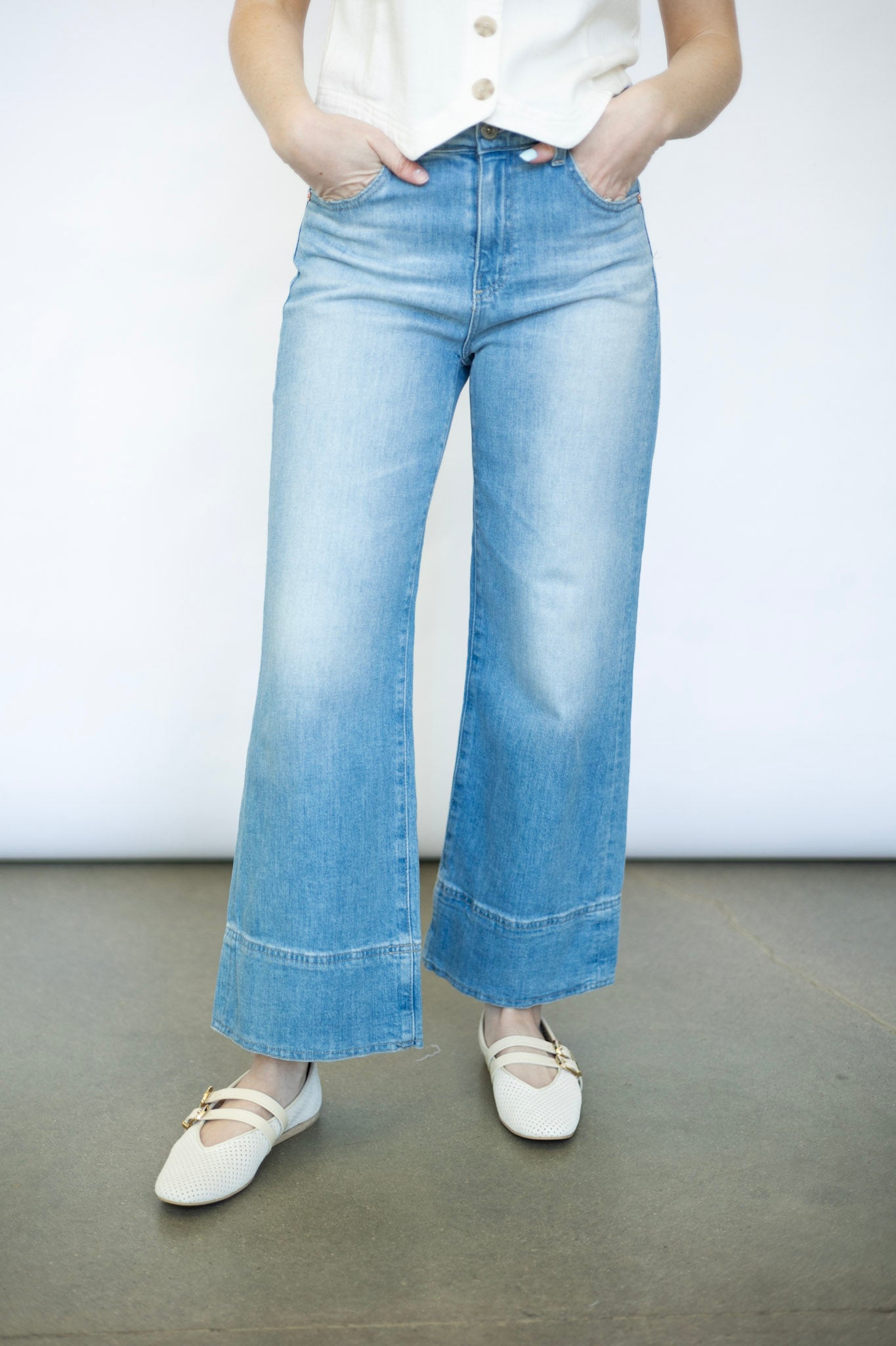 Saige Wide Leg Crop