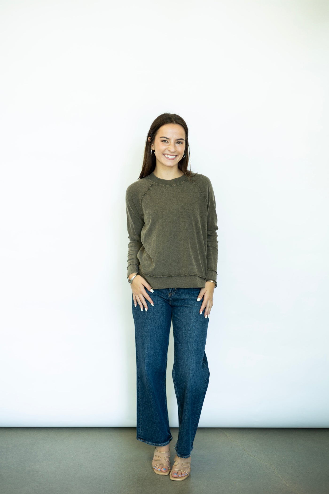 Women's vintage wash long sleeve basic