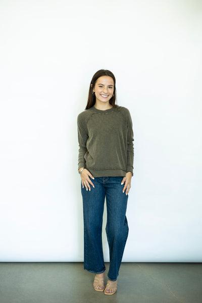 Women's vintage wash long sleeve basic