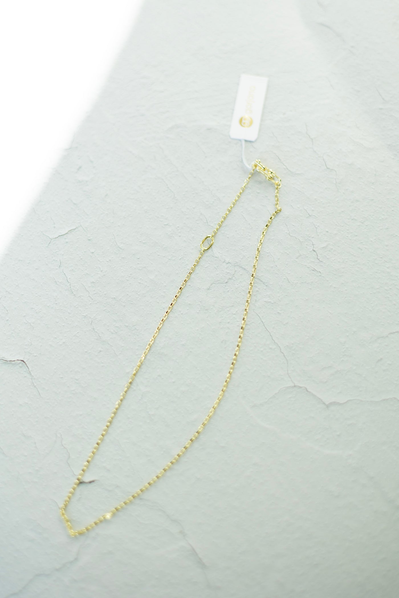 Atlas Delicate Lariat