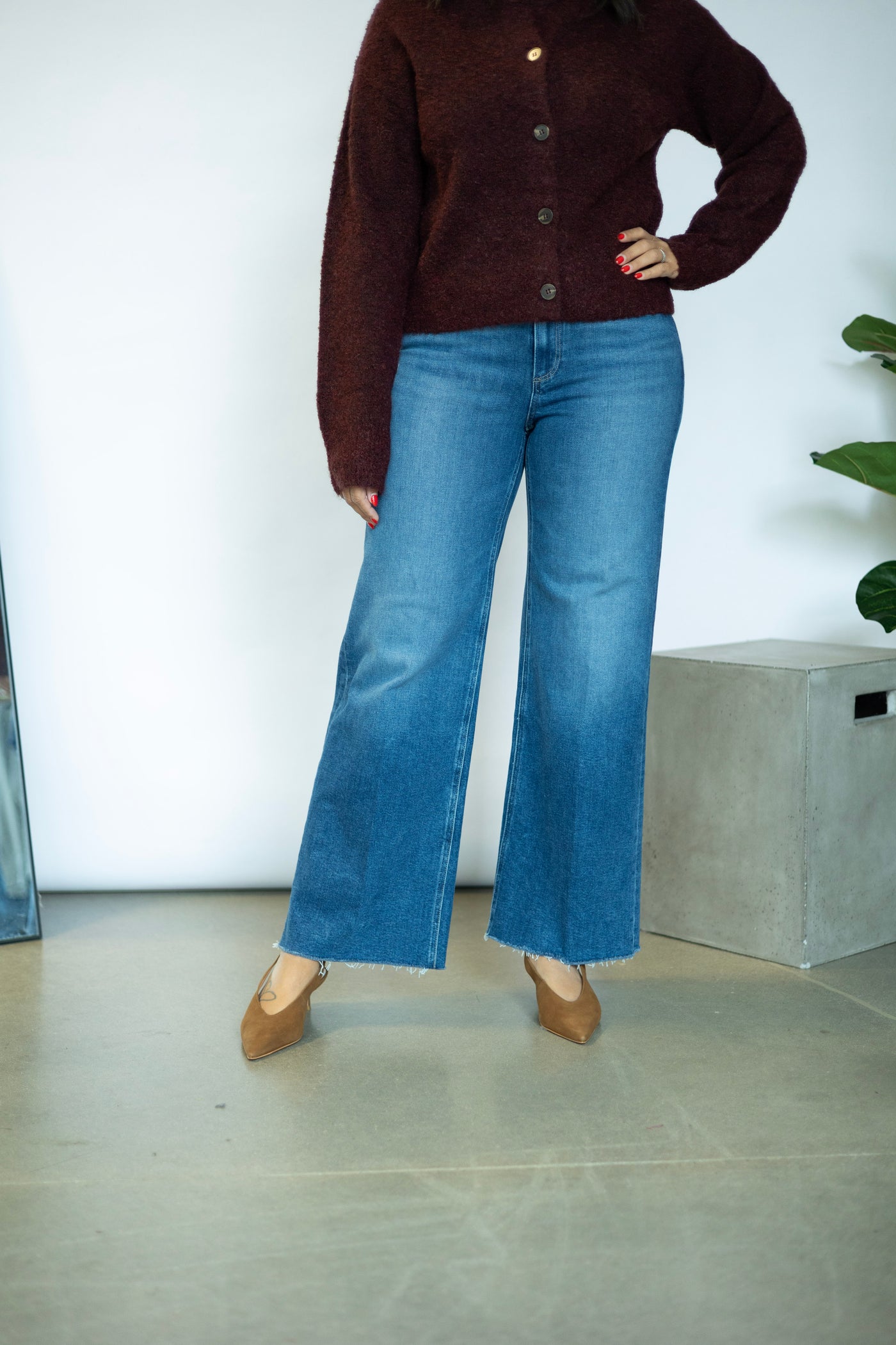 Anessa W/ Raw Hem