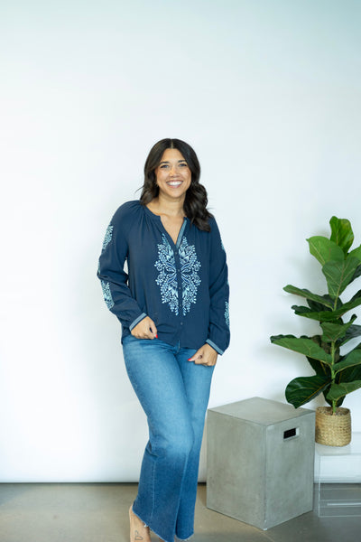 Raglan L/S Button Down Blouse W/ Embriodery