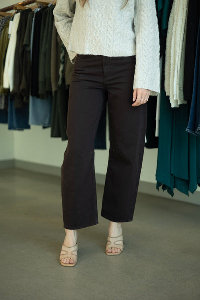 Brown barrel leg jean