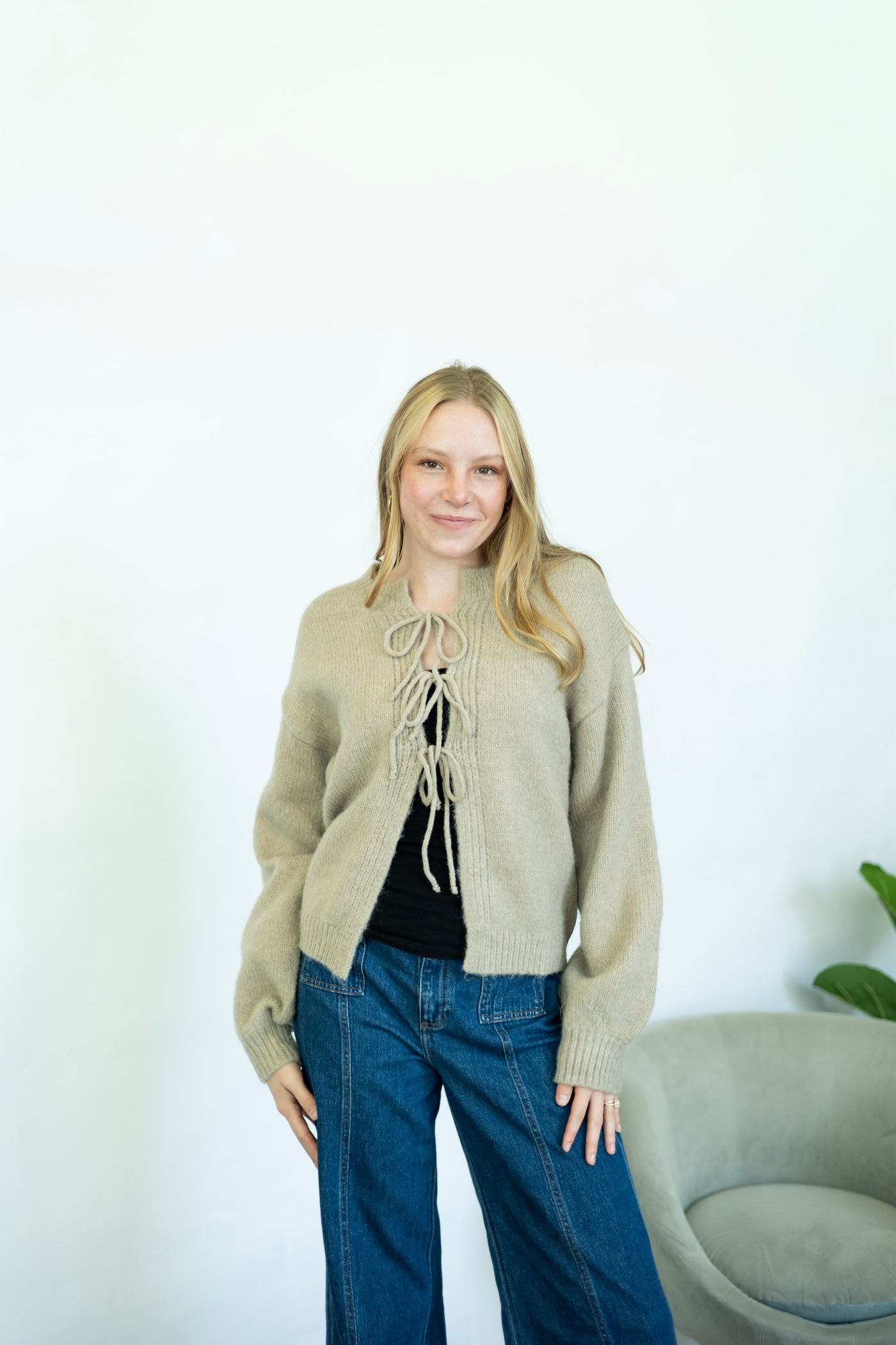 Tie closure cardigan 