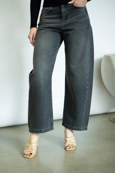 Black barrel jeans with rhinestones
