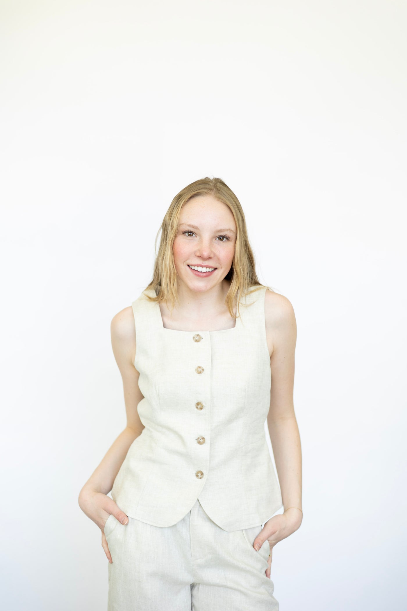 Women's matching linen vest set