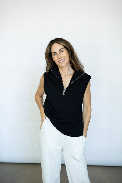 Sleeveless sweatshirt for women