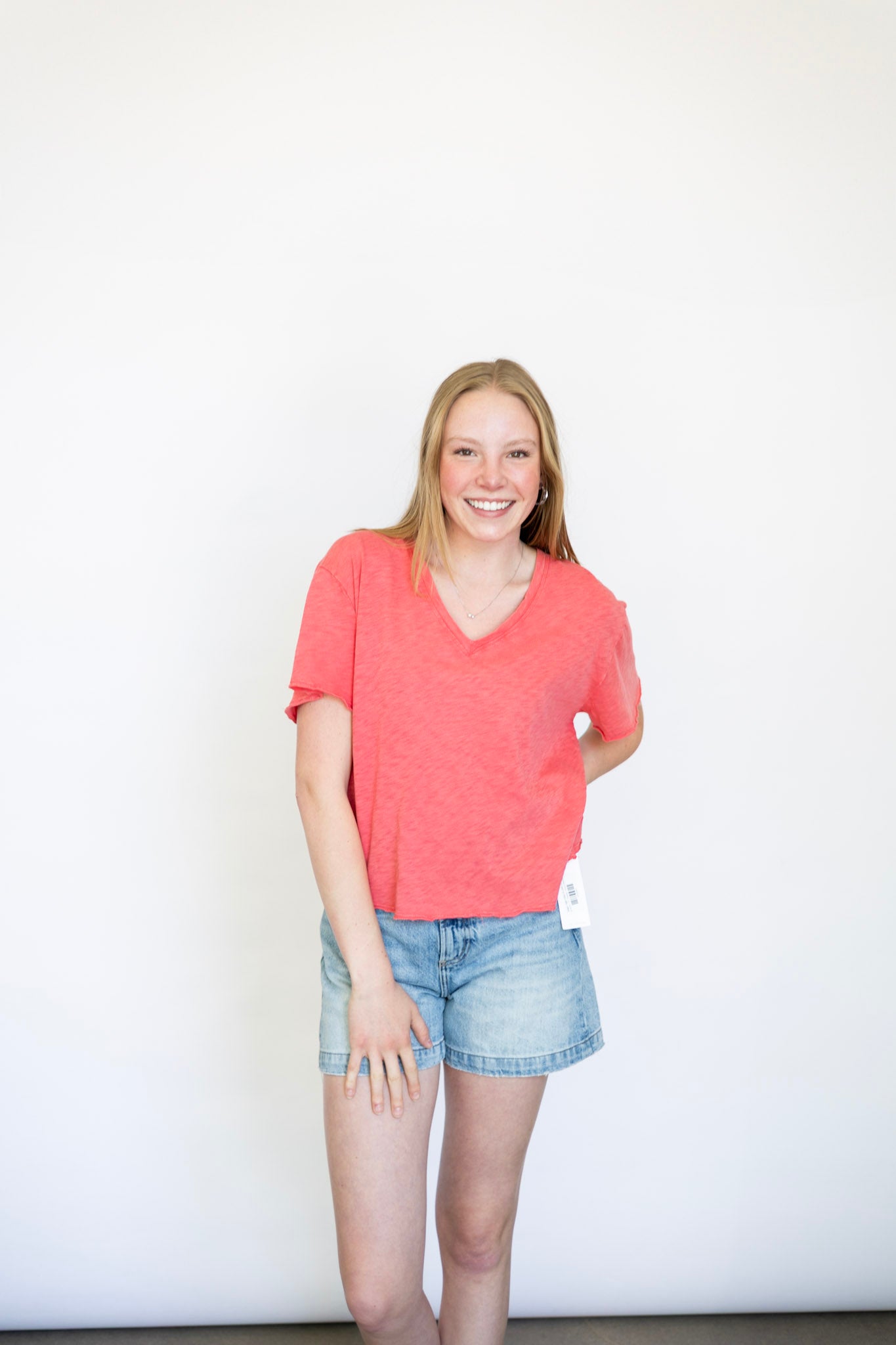 Charlie V-Neck S/S Boyfriend Tee