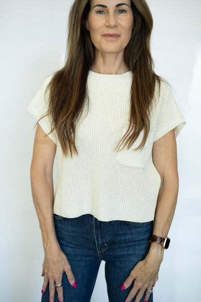 Knitted cropped shirt
