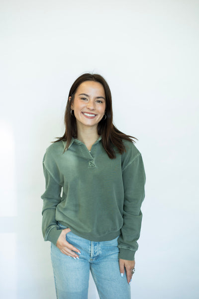 Casual green collared sweatshirt