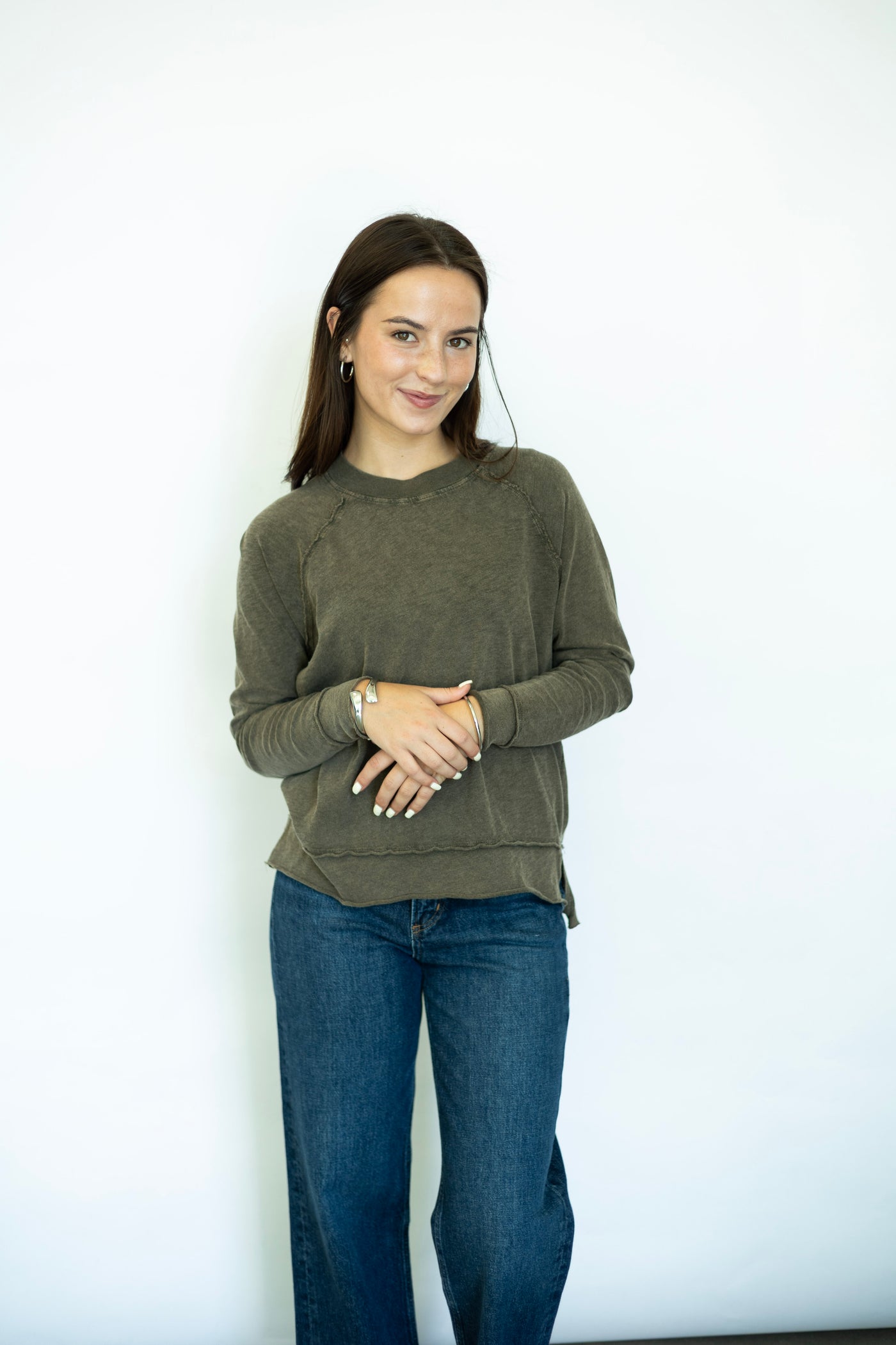 Women's vintage wash long sleeve basic