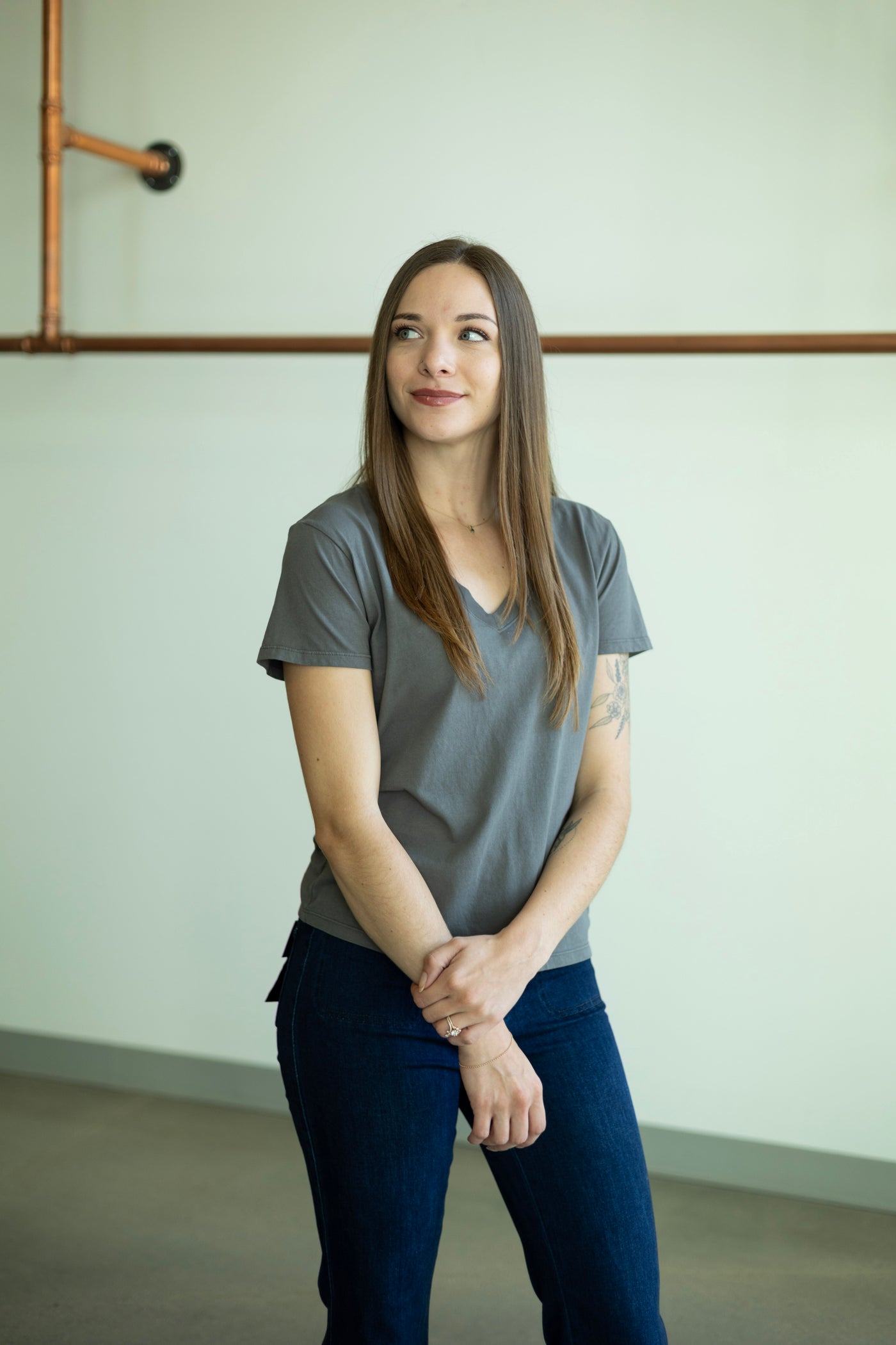 Weekdays V-Neck Tee Washed Grey