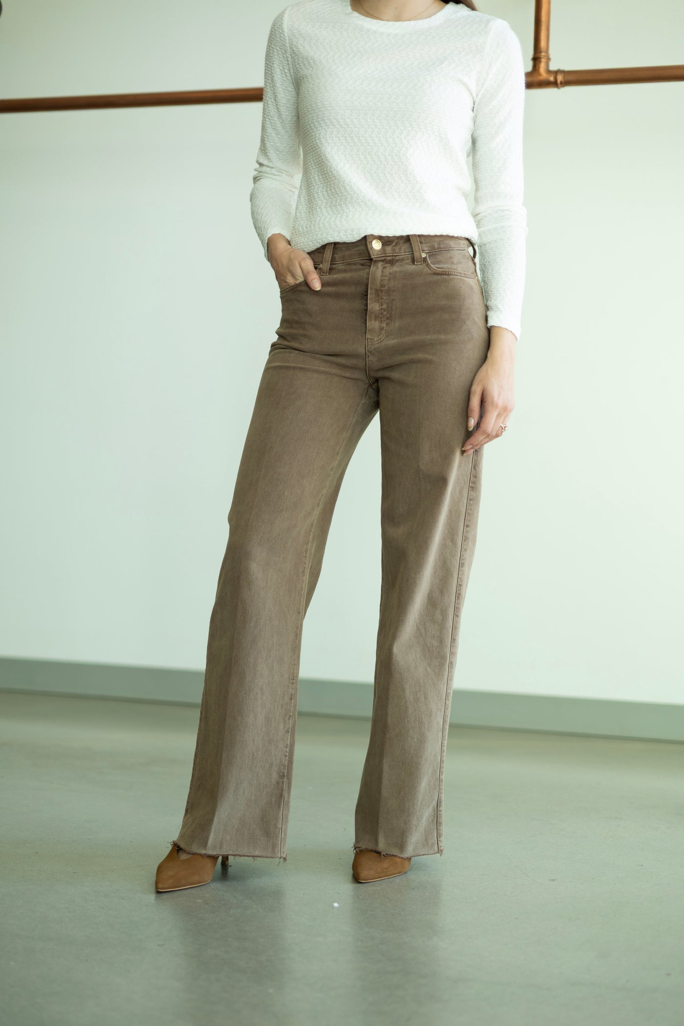Anessa 31" W/ Raw Hem