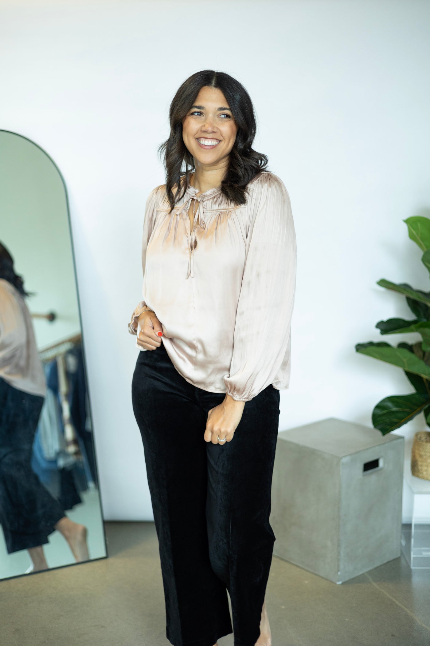 L/S Split Neck Pleated Blouse