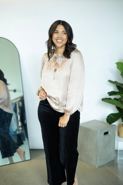L/S Split Neck Pleated Blouse