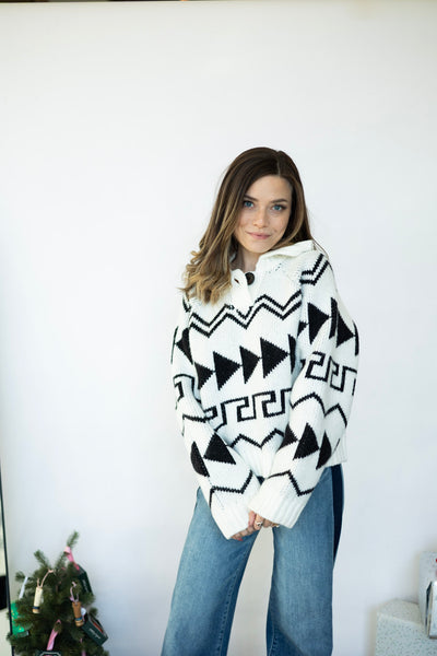 Thick sweater with pattern