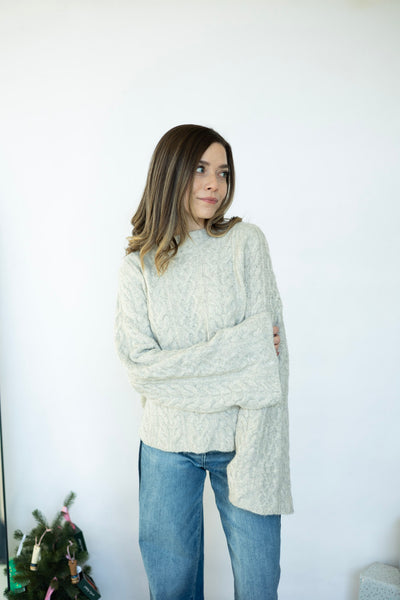 Boat neck, wide sleeves sweater