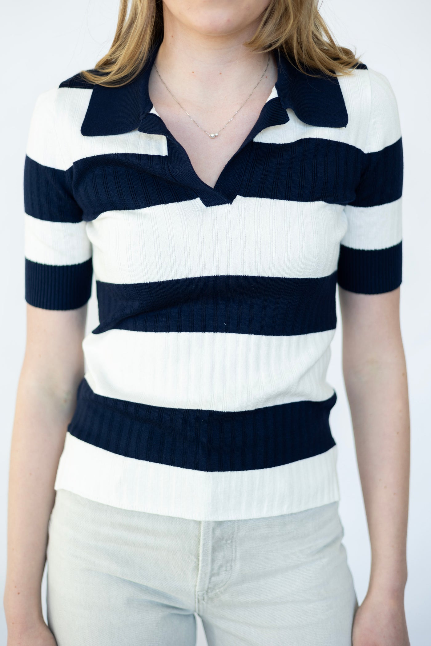 Classy short sleeve sweaters for women