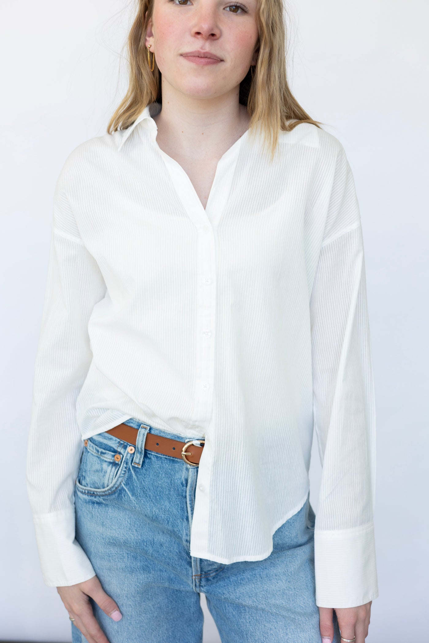 Women's elevated white button down