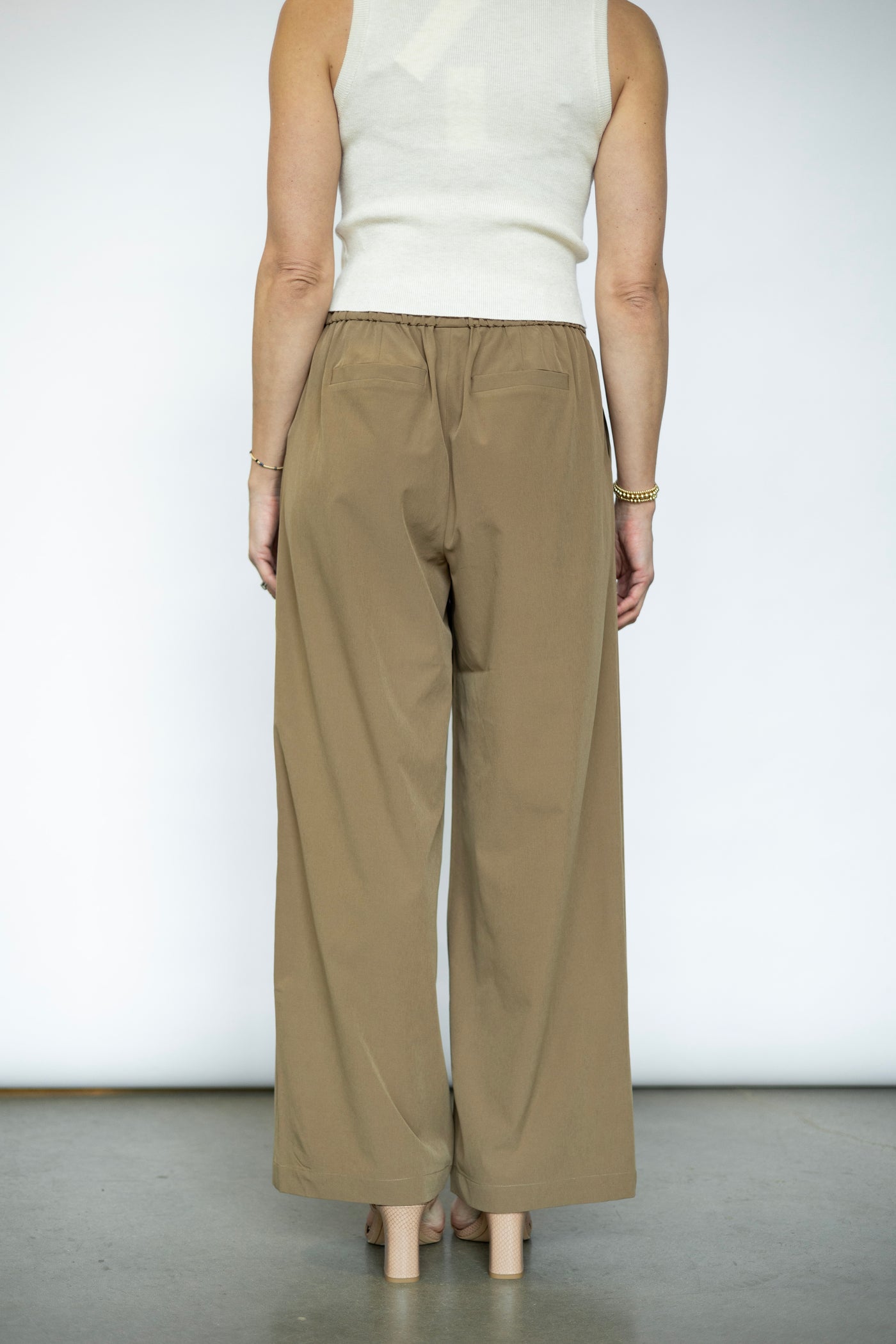 Women's wide leg trousers