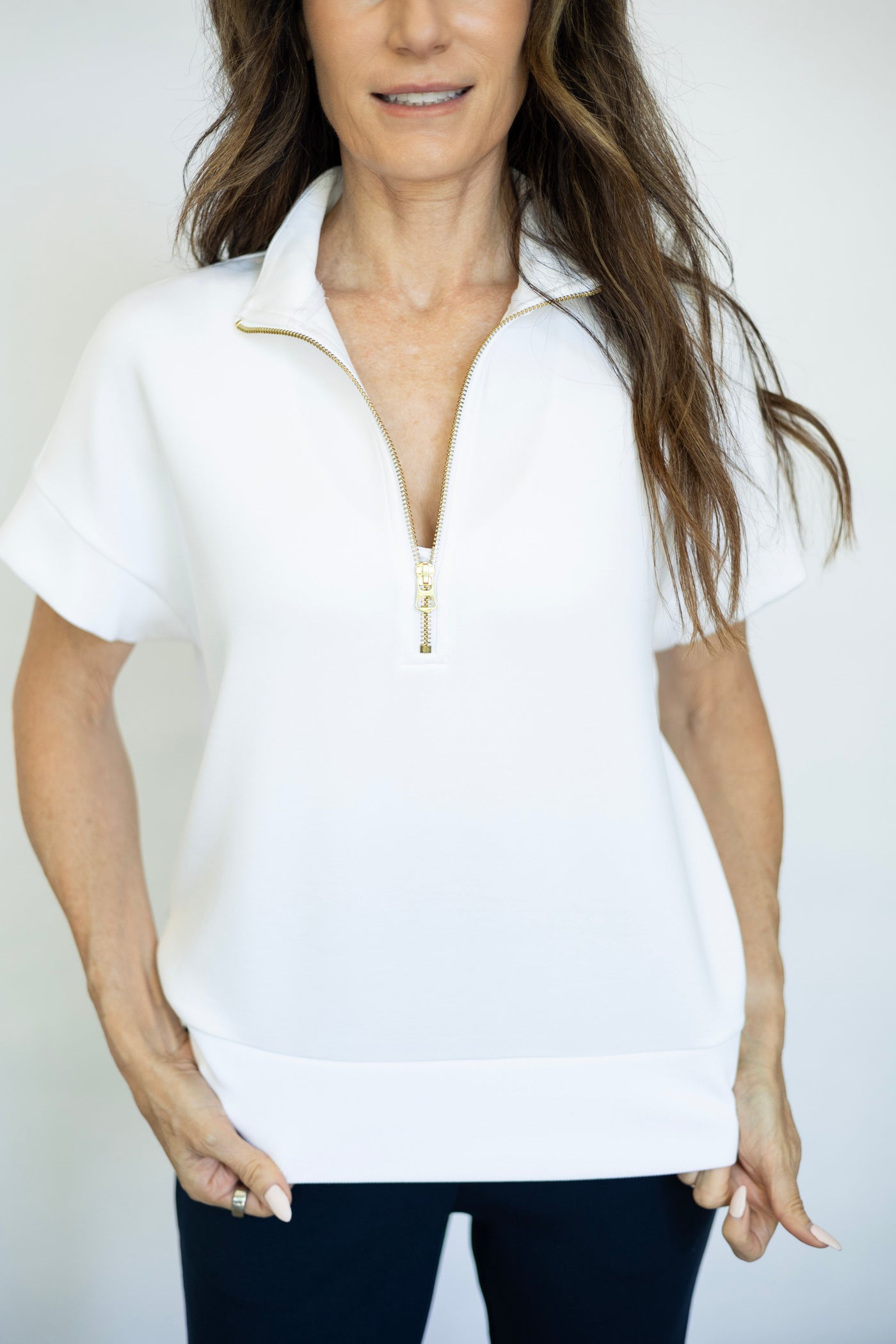 Short sleeve white sweatshirt for women