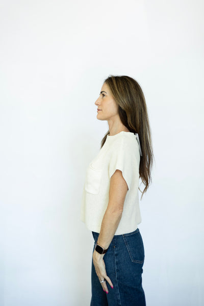 Knitted cropped shirt