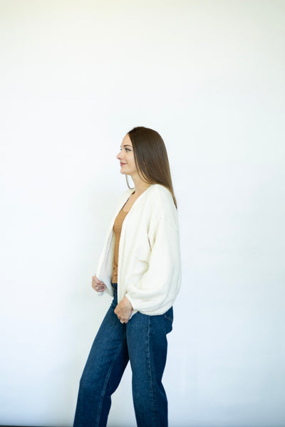Cozy, lightweight, cropped cardigan