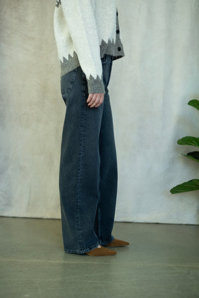 Black 32" straight jean