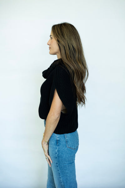 Sleeveless turtleneck sweater