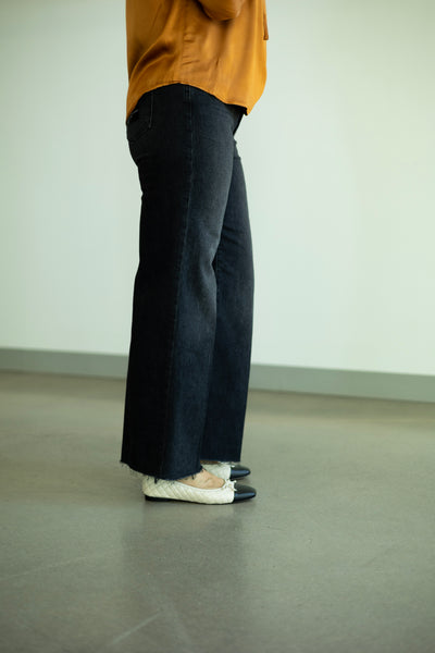 Anessa 31" W/ Raw Hem