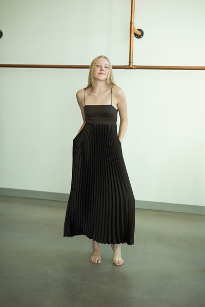 Pleating Maxi Dress