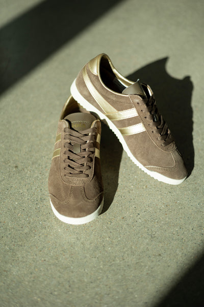 Bullet Pearl Sneakers