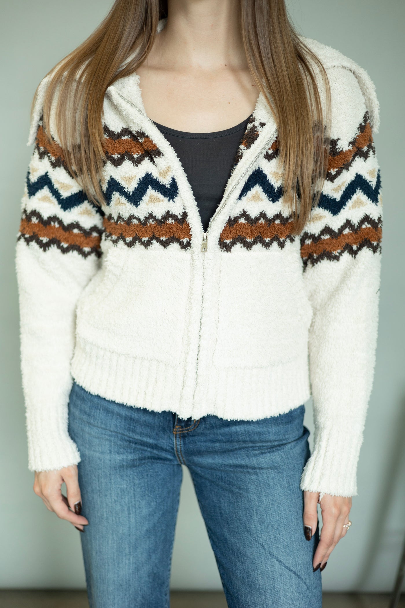 Cozy knitted jacket for women