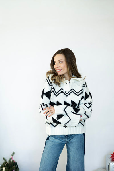 Thick sweater with pattern