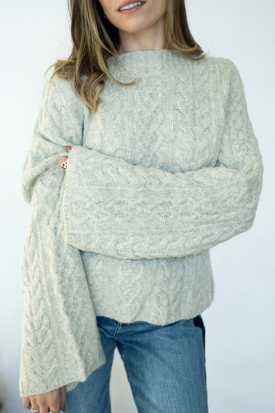 Boat neck, wide sleeves sweater