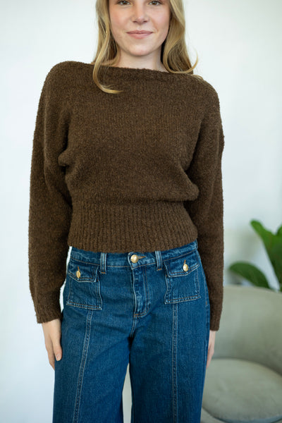 Boat neck brown sweater 
