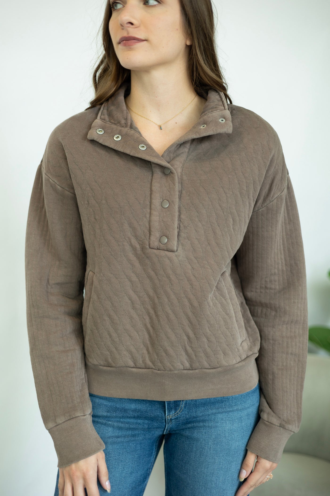 Quilted pullover for women