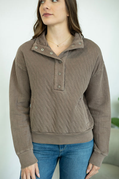 Quilted pullover for women
