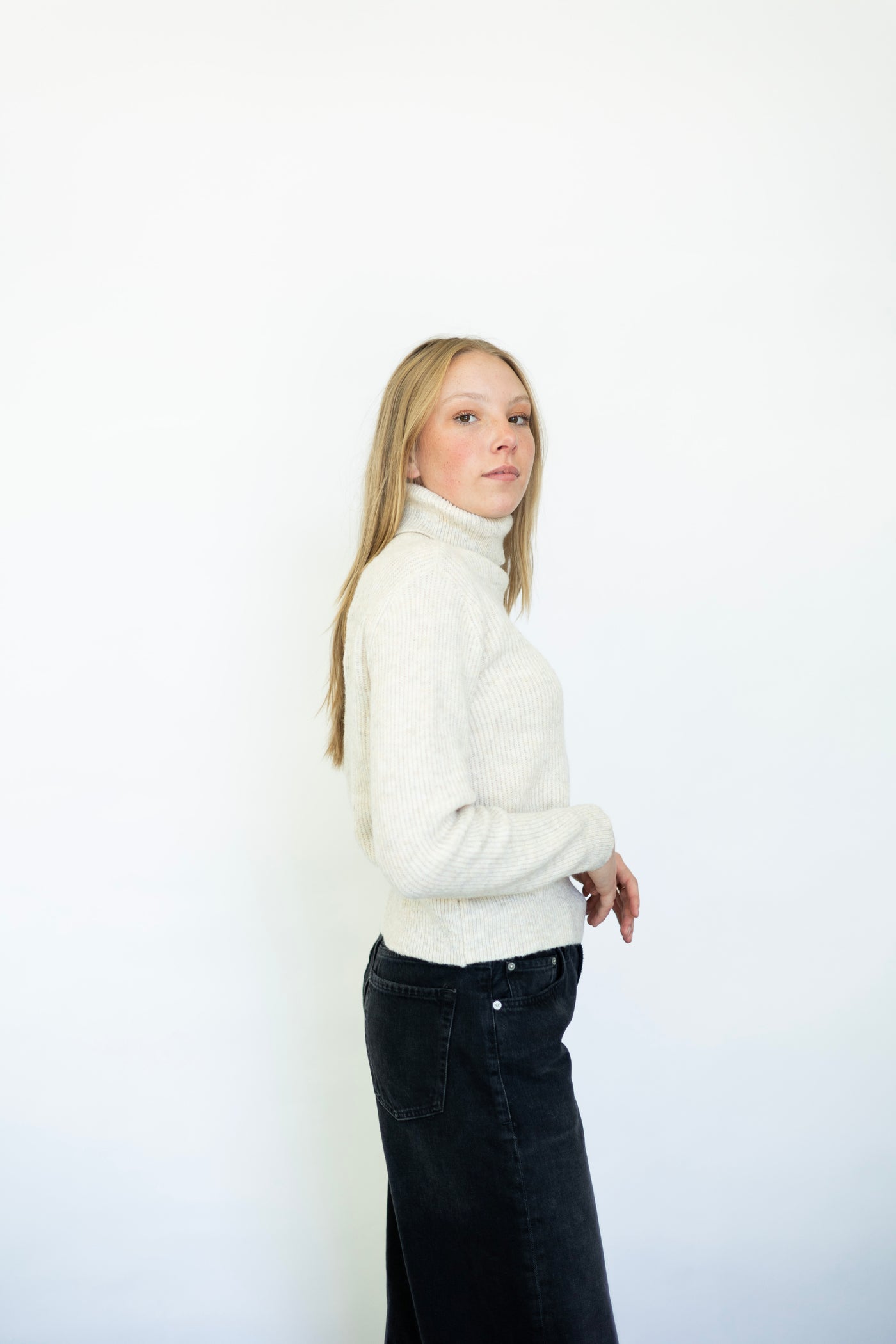 Parija Long Sleeve Turtleneck Pullover