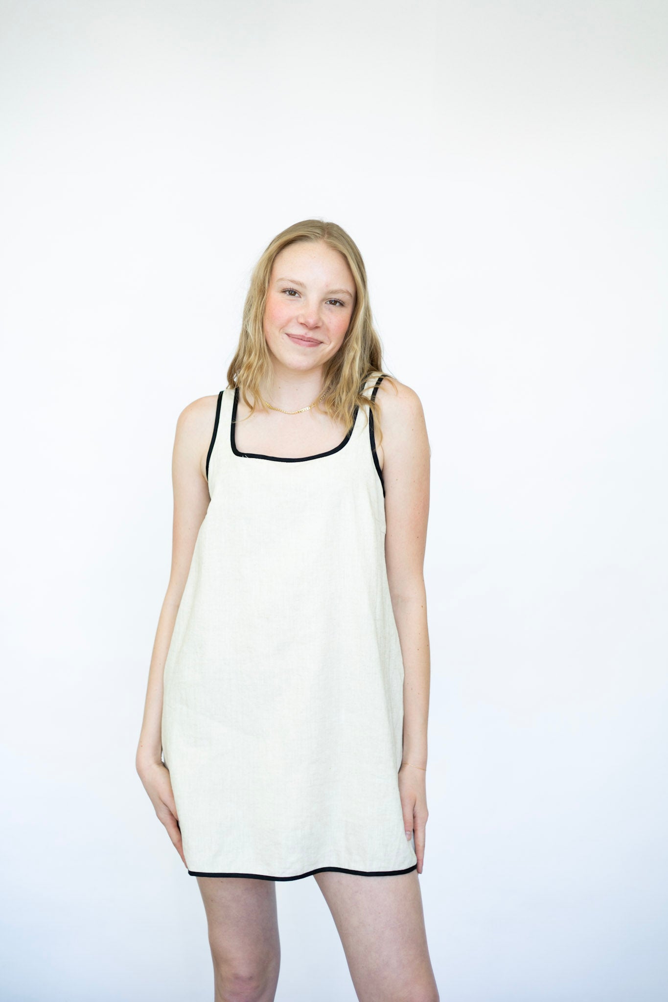 Linen Sleeveless Piping Detail Dress