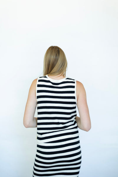 Striped knitted skirt set