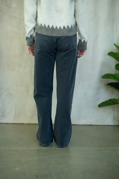 Black 32" straight jean