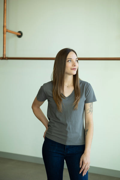 Weekdays V-Neck Tee Washed Grey