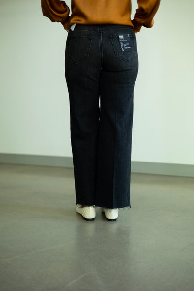 Anessa 31" W/ Raw Hem