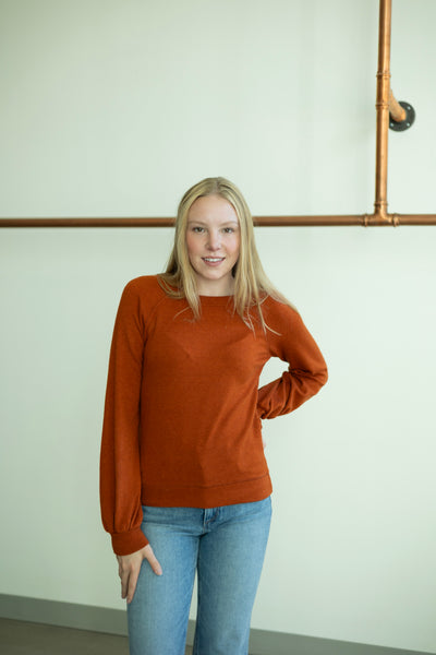 L/S Raglan Top